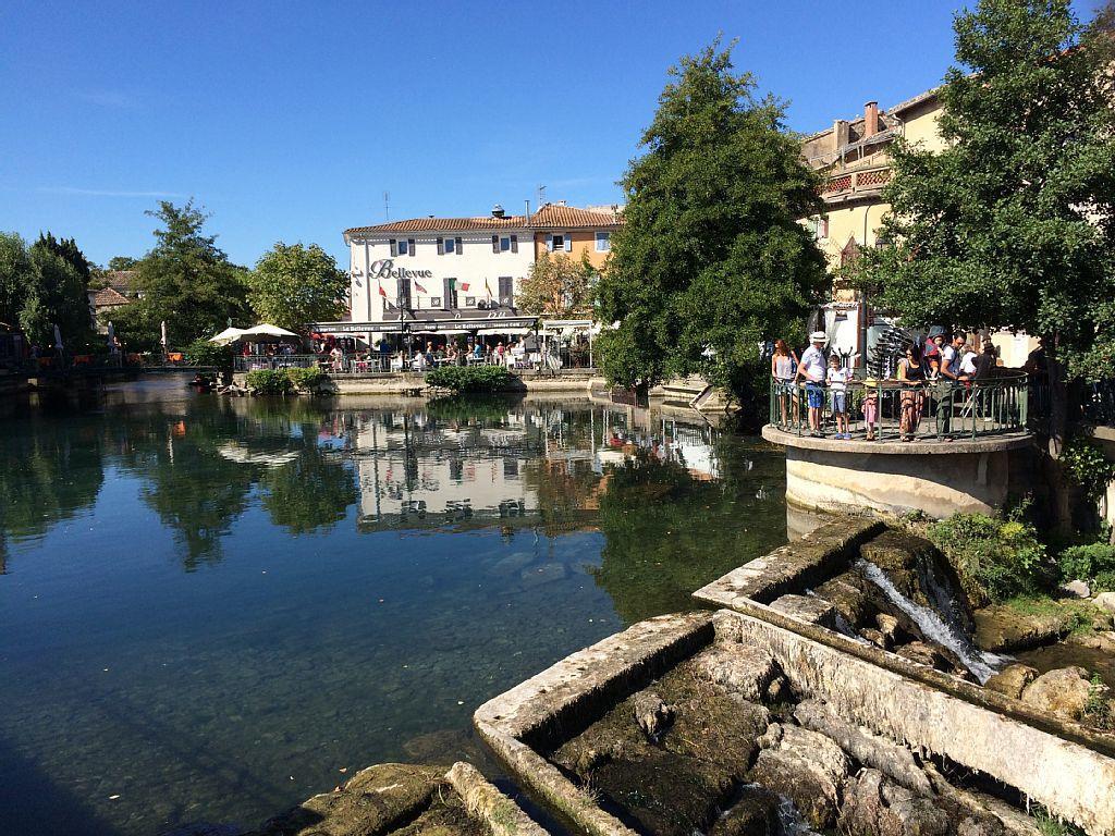 Studio De Charme Avec Sa Terrasse En Plein Coeur De Ville LʼIsle-sur-la-Sorgue Exterior foto